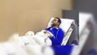 سامو زين يغادر المستشفى بعد تحسنه من وعكة طارئة