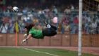 بالفيديو - هيجيتا يستعيد ذكرياته مع "صدة العقرب" في السعودية