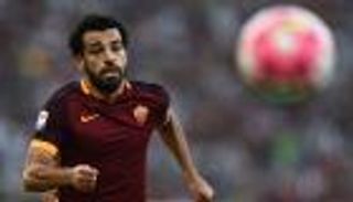 محمد صلاح ضمن أسوأ 10 صفقات في الدوري الإيطالي