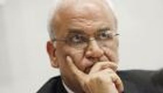 عريقات يكذّب نتنياهو بشأن تحسن علاقة إسرائيل بالدول العربية