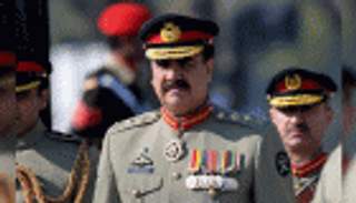 قائد الجيش الباكستاني يزور كابول بعد غد لمباحثات عسكرية وسياسية