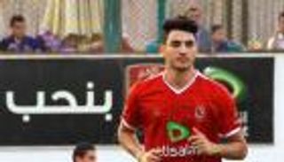 الأهلي يتحمّل غرامة لاعبه زكي بعد فسخ عقده مع الاتحاد