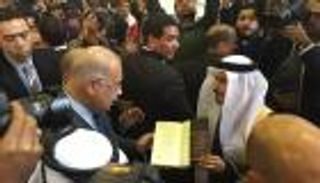 رئيس الوزراء المصري يزور جناح هيئة الشارقة في