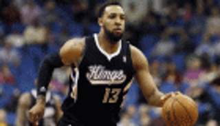 سرقة 617 ألف دولار من لاعب سلة أمريكي على يد سيدتين