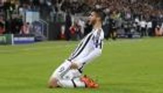 موراتا يُوجِّه ضربة قوية لريال مدريد