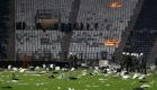 عقوبات كبيرة على باوك اليوناني بسبب شغب جماهيره