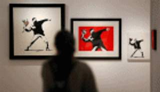  بانكسي الغامض من جدران الشوارع إلى معرض في روما