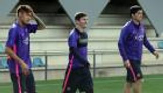 10 آلاف مشجع في مران برشلونة المفتوح