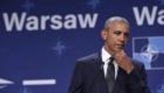 أوباما يختصر زيارته الأوروبية ليطير إلى