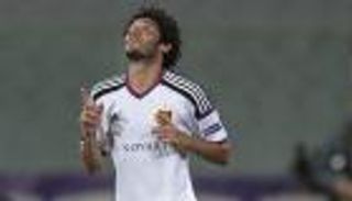 أرسنال يسعى لتعزيز صفوفه بالمصري محمد النني