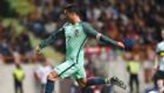 بالفيديو.. هجمات بروكسل تخيم على فوز البرتغال على بلجيكا