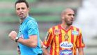 الاتحاد التونسي يحقق مع طاقم تحكيم كلاسيكو الترجي والنجم