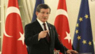 تركيا تسرع إجراءات رفع الحصانة عن النواب الموالين للأكراد