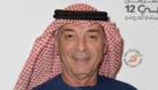 محمود حميدة بالزي الإماراتي يجتاح مواقع التواصل