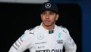 هاميلتون يتجنب العقوبة بتعديل وحدة الطاقة