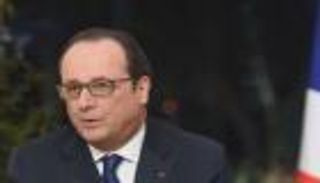 هولاند: نتصدى للفكر المتطرف وطردنا 80 من دعاة الحقد