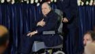 مدير ديوان بوتفليقة يتهم رئيس وزراء فرنسا بالتآمر على الجزائر