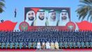 سيف بن زايد يشهد تخريج الدفعة 26 من كلية الشرطة في أبوظبي