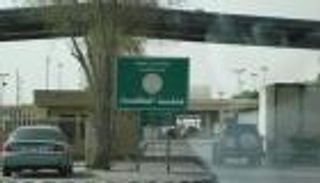 إحباط تهريب أكثر من 20 ألف زجاجة خمور للسعودية