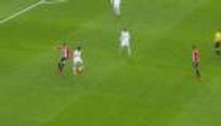 بالفيديو .. إيسكو يستعرض مهاراته على طريقة زيدان