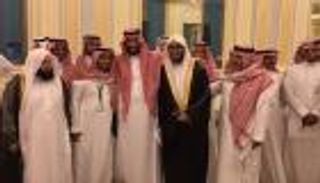 لقاء محمد بن سلمان بالدعاة والفنانين السعوديين يكتسح