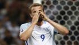 فيديوجراف.. تشكيلة أسوأ 11 لاعبًا في 