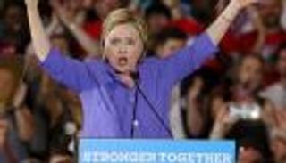 هيلاري كلينتون أكثر السيدات تعرضا للإساءة على