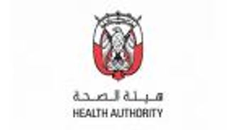 أطباء مستشفى المفرق الإماراتي ينقذون شابا من 15 ورما سرطانيا