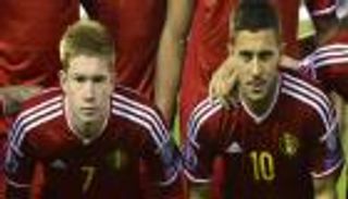 هازارد يحذر منافسيه من شريكه المثالي دي بروين