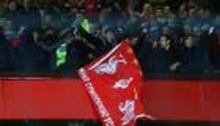 اتهامات لمانشستر يونايتد وليفربول بسبب الجماهير