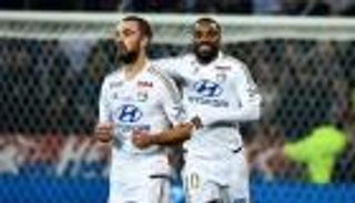 ليون يستعيد توازنه بالدوري الفرنسي