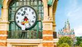 بالفيديو.. مدينة ديزني الصينية تبهر المصورين