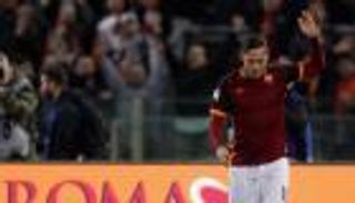 اللجنة الأولمبية الإيطالية تتدخل لتجديد عقد توتي مع روما