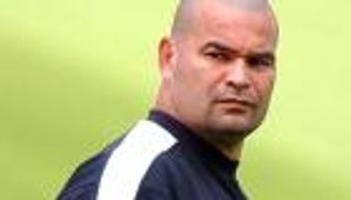 شيلافيرت يتوقع سقوط باراجواي في تصفيات المونديال