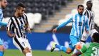 "هاتريك" مبخوت يقود الجزيرة لاكتساح دبا بالدوري الإماراتي