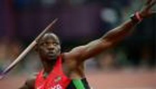 بطل العالم في الرمح لم يجد تذكرة للسفر إلى