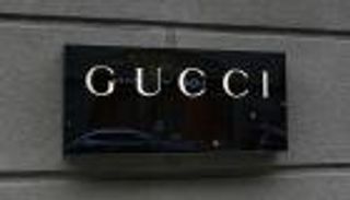 "جوتشي" تتخذ قرارًا صادمًا لأزياء النساء والرجال.. ما هو؟