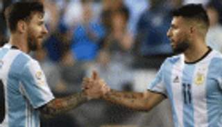 أجويرو: ميسي لن يعتزل وحده