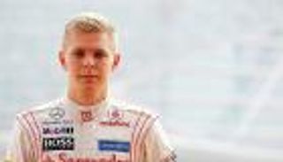 السائق الدنمركي ماجنوسن يعود لرينو في فورمولا 1 