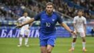 الفرنسي جينياك على رادار برشلونة