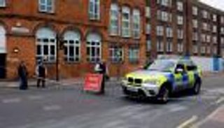 "لصوص لكن ظرفاء" خلف القضبان بعد التقاعد!