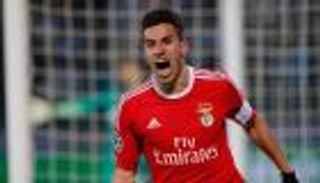 أتليتكو مدريد يقترب من خطف مهاجم بنفيكا
