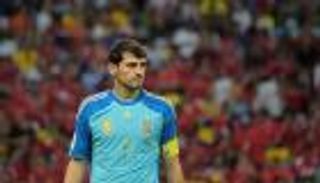 كاسياس يعترف بقربه من خط النهاية