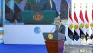 السيسي يطمئن المصريين بـ 2000 قرار و10 مشروعات