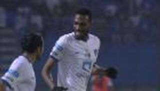 الهلال السعودي يتأهل بصعوبة لدور الـ16 بكأس الملك