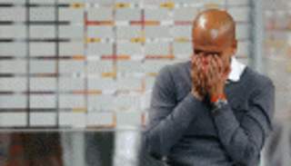 بالفيديو.. جوارديولا يودع البايرن بالدموع 