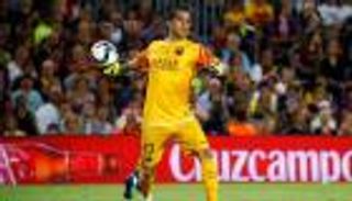 برافو يسافر مع برشلونة إلى غرناطة رغم عدم جاهزيته