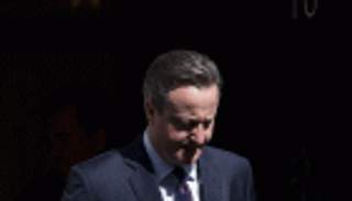 أستون فيلا يتسبب في إحباط رئيس الوزراء البريطاني