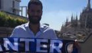 إنتر يضم لاعب الوسط كاندريفا 
