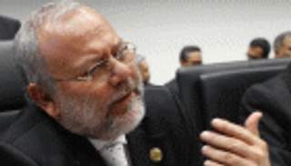 الإكوادور: اجتماع الدوحة حاسم لأسعار النفط في المدى القصير